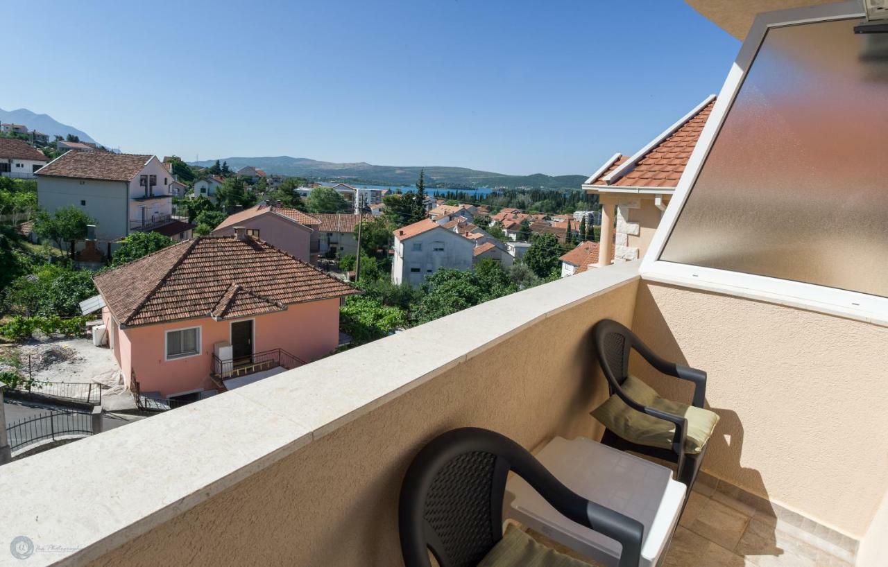 Apartmani Kankaras - Sea View Tivat Exterior photo